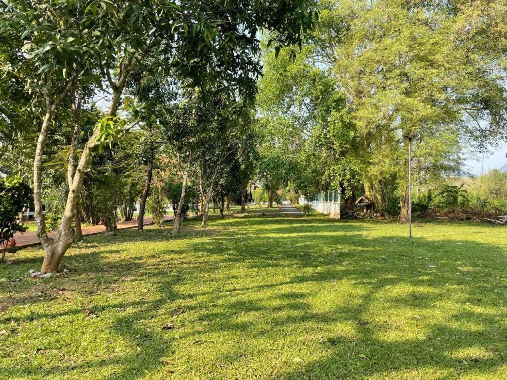 Nam Ou Riverside Resort Ban Vanglè Zewnętrze zdjęcie